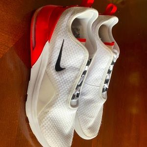Men’s Nike Air Max Motion 2 (no box)